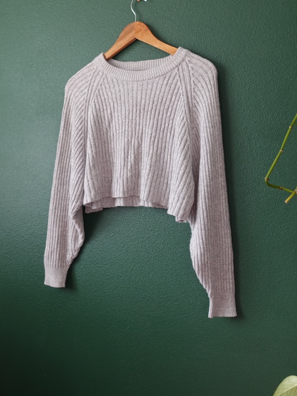 Aeropostale Gray Oversized Cropped Knit Sweater Women’s S Soft Ribbed